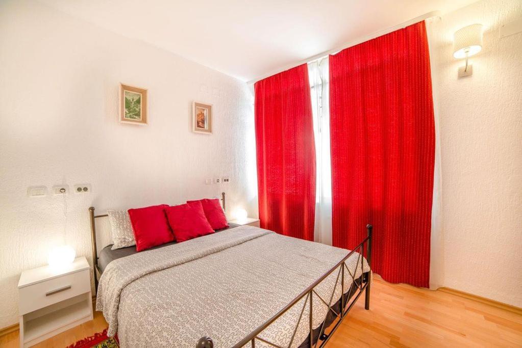 A Window On Rovinj Apartamento Exterior foto